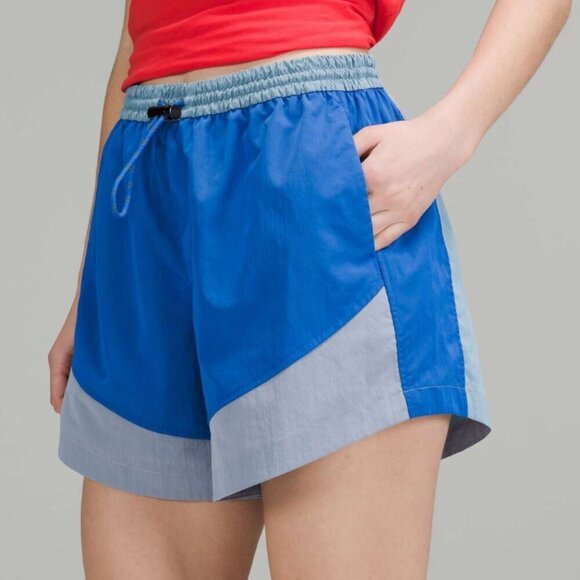 Lululemon Evergreen High-Rise Short 4.5" Wild Bluebell / Cascade Blue - Picture 6 of 6